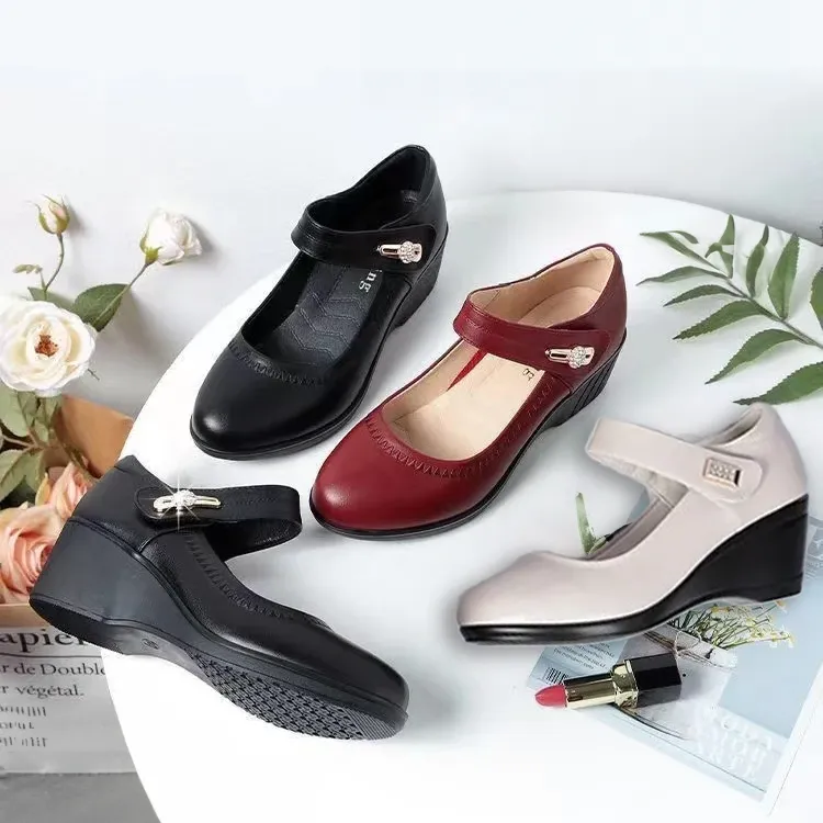 Classic low wedge heel casual shoes