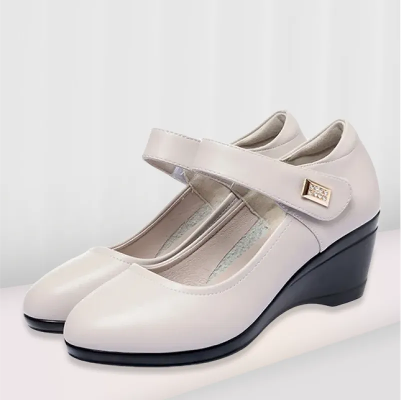 Classic low wedge heel casual shoes
