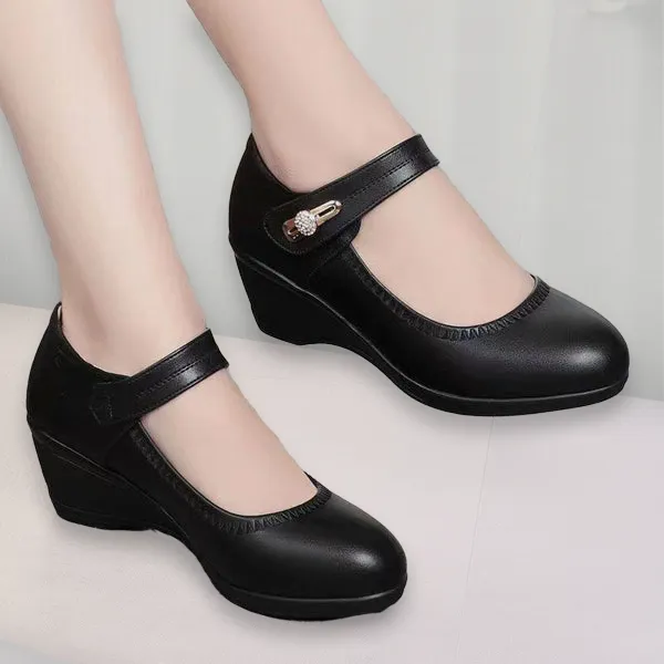 Classic low wedge heel casual shoes