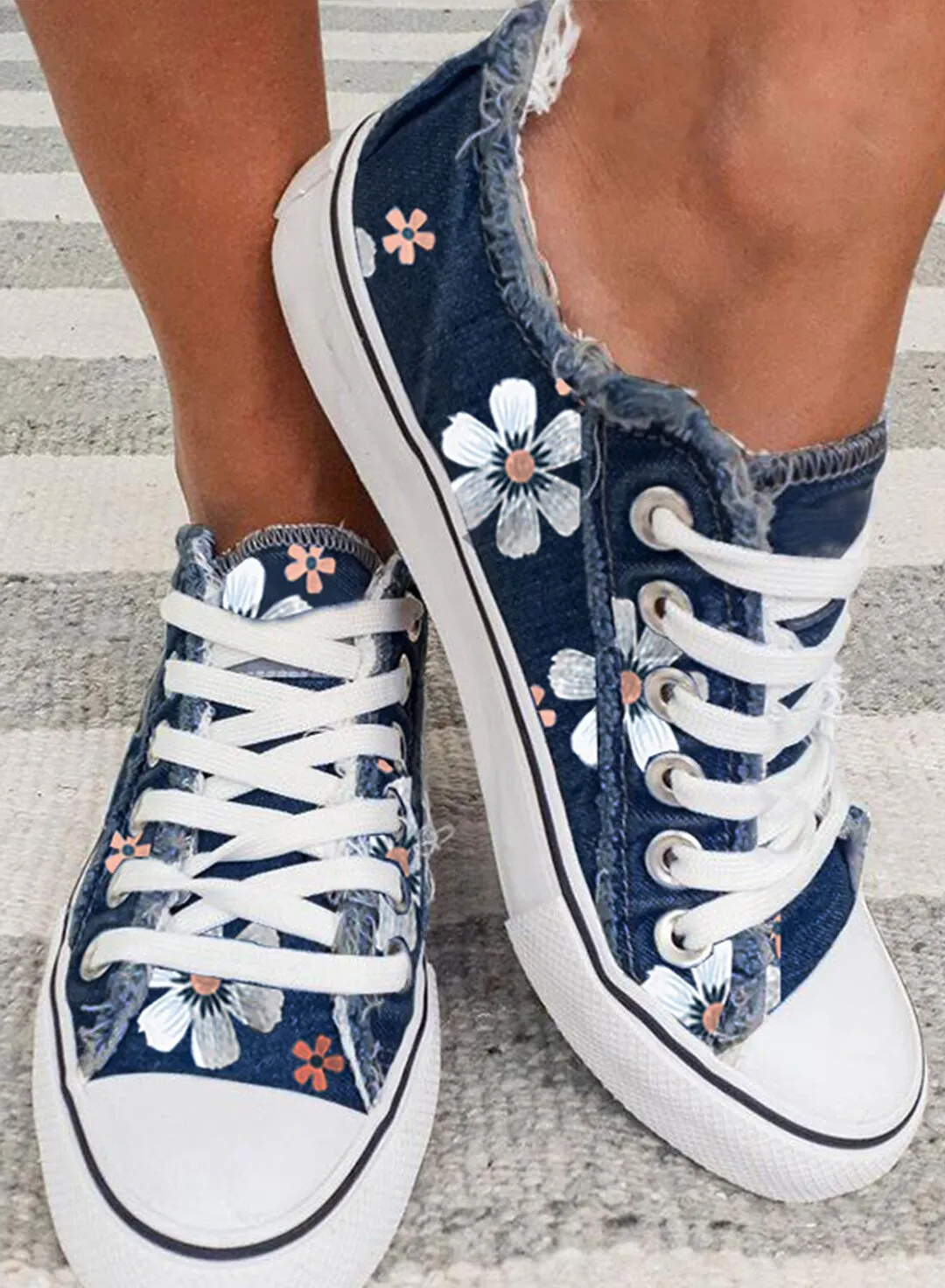 Women's Sneakers Floral Lace-up Canvas Sneakers